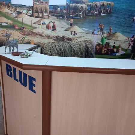 Hotel Blue *